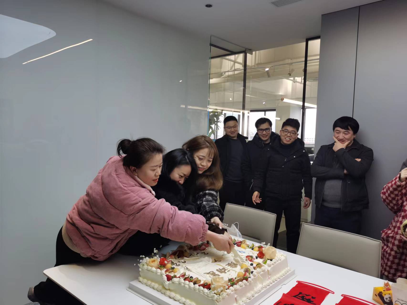 上海邁維動漫科技有限公司喜迎新年喬遷之喜：立足新起點(diǎn)，開啟新征程！(圖10)